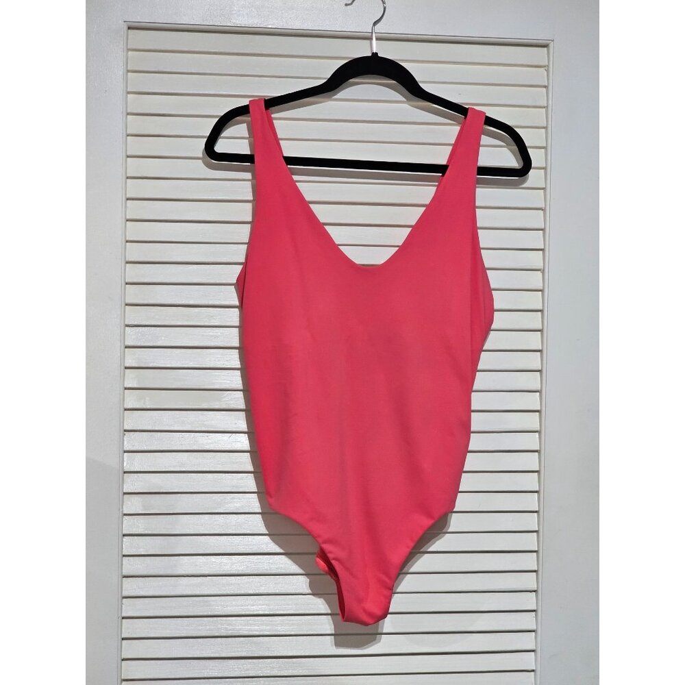 NWOT Athleta Women's Coral Pink Hampton One-Piece Swimsuit Size L 202 - Picture 12 of 13